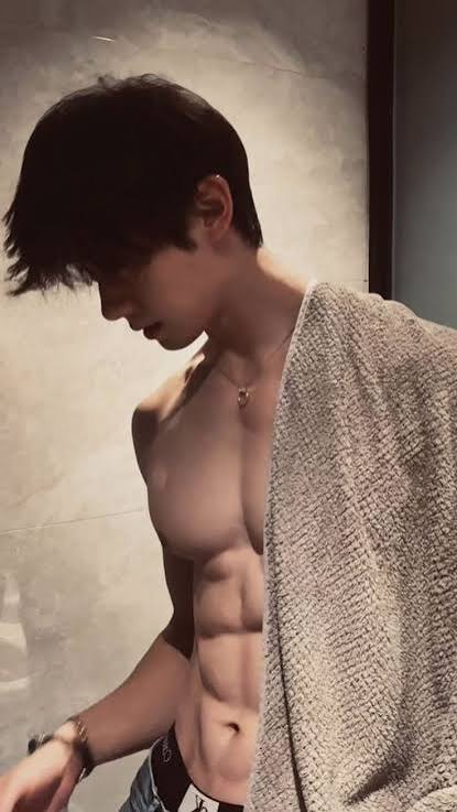 Nam Thần 1
